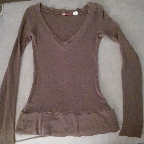 Sweater - Picture 3 of 4